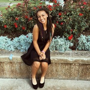 Meet your Posher, Addison